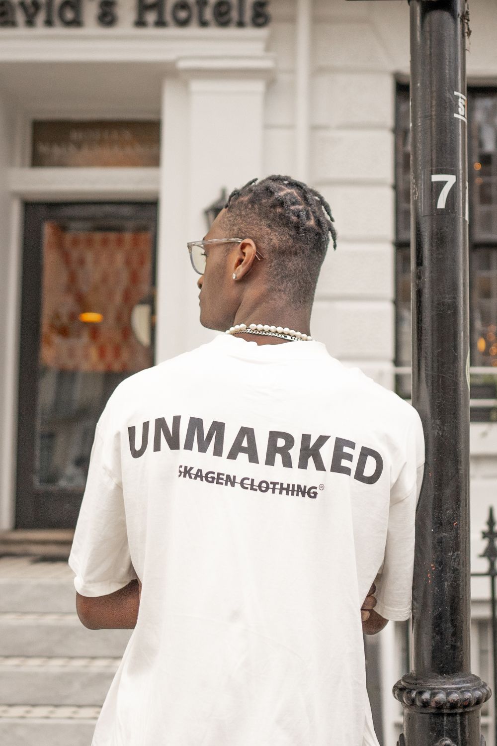 UNMARKED T-shirt Vit